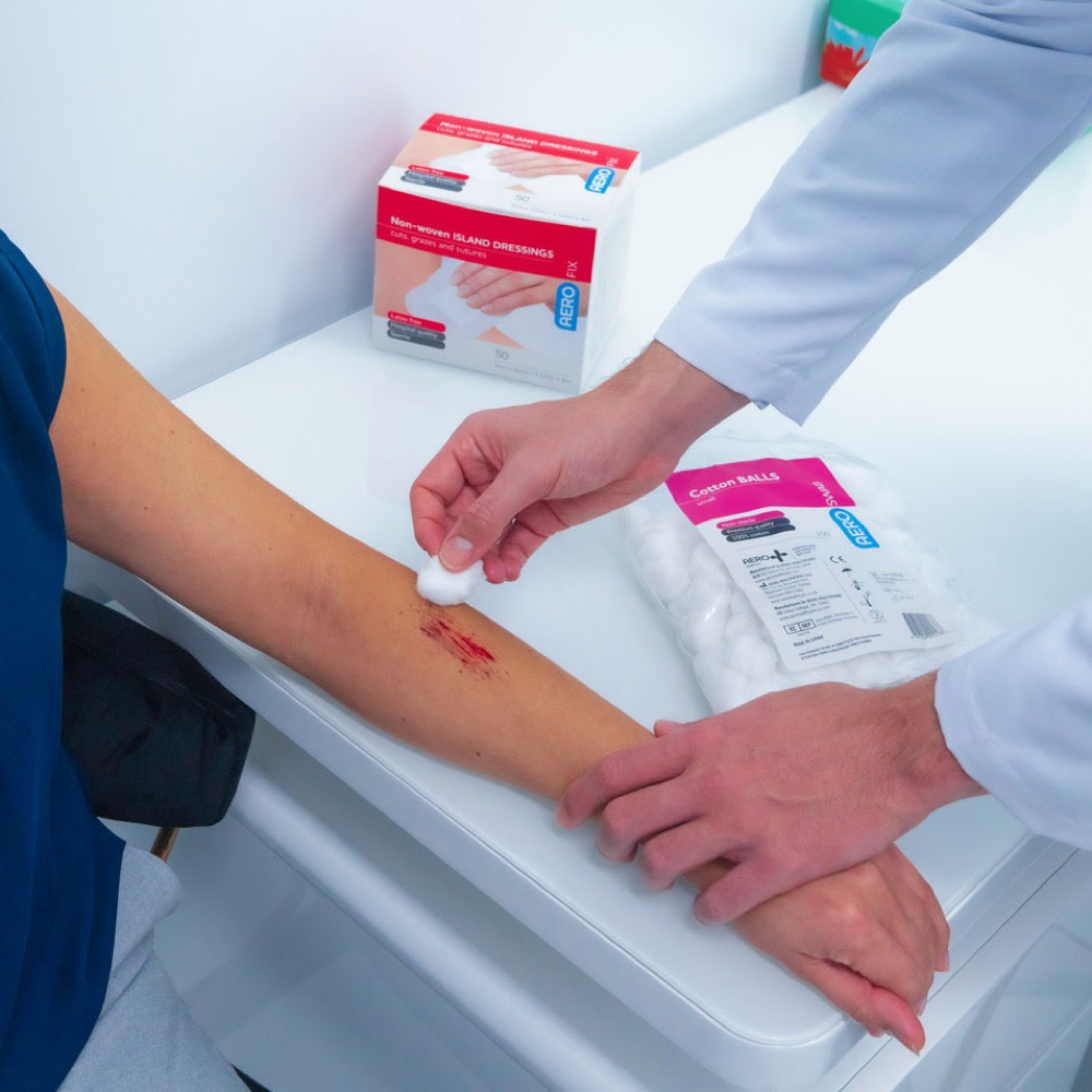 Sterile Large Cotton Balls (50 packs of 5) bag/250 - Image 2