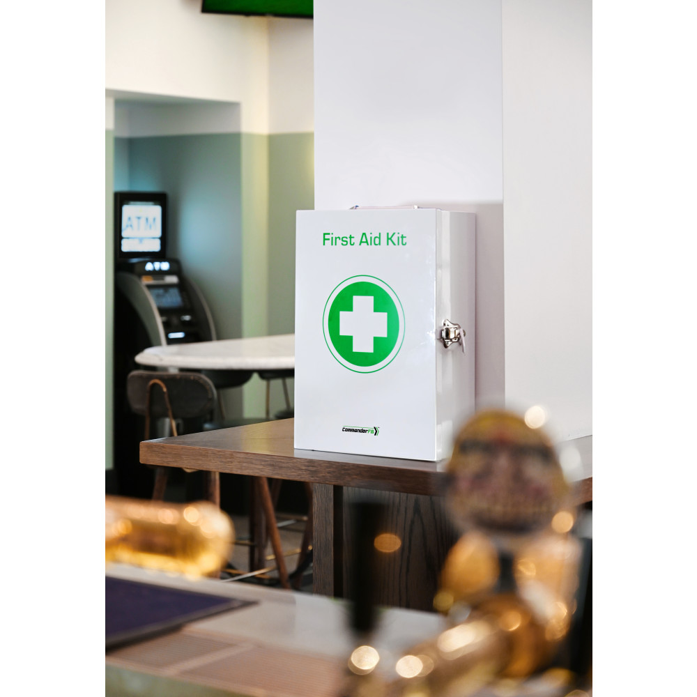 COMMANDER 6 Series Metal Tough First Aid Kit 41.5 x 13 x 58cm - Image 3